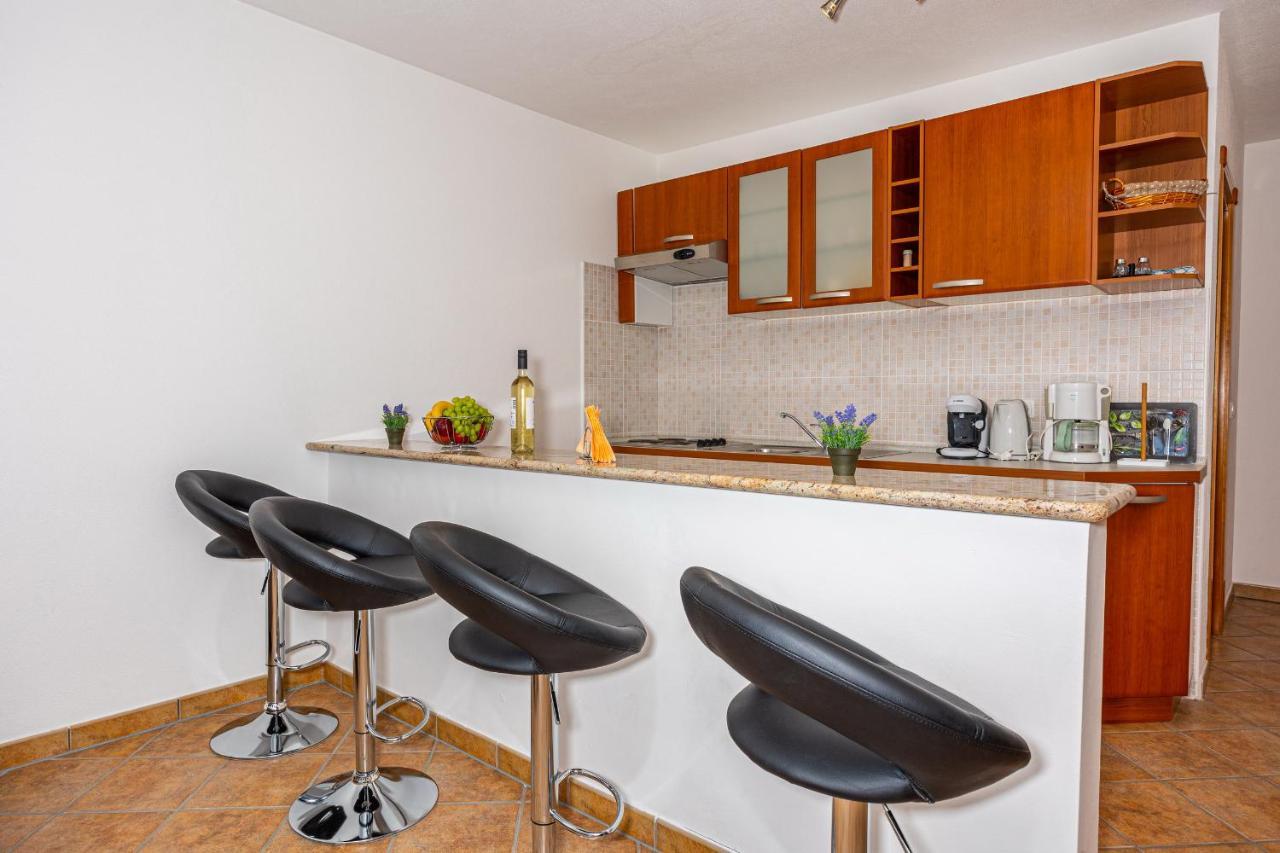 Apartments Lacic 2 Цриквениця Екстер'єр фото