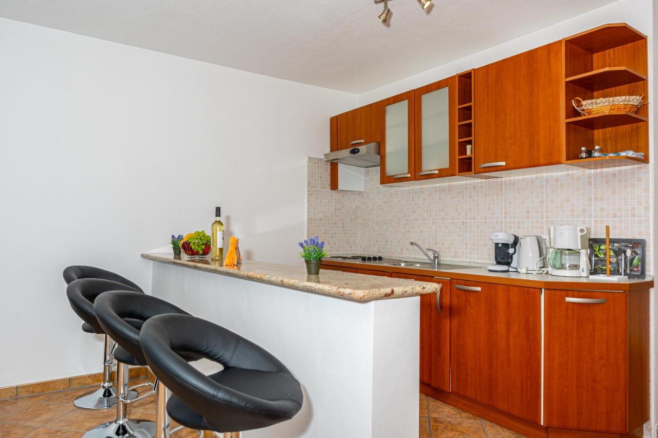 Apartments Lacic 2 Цриквениця Екстер'єр фото