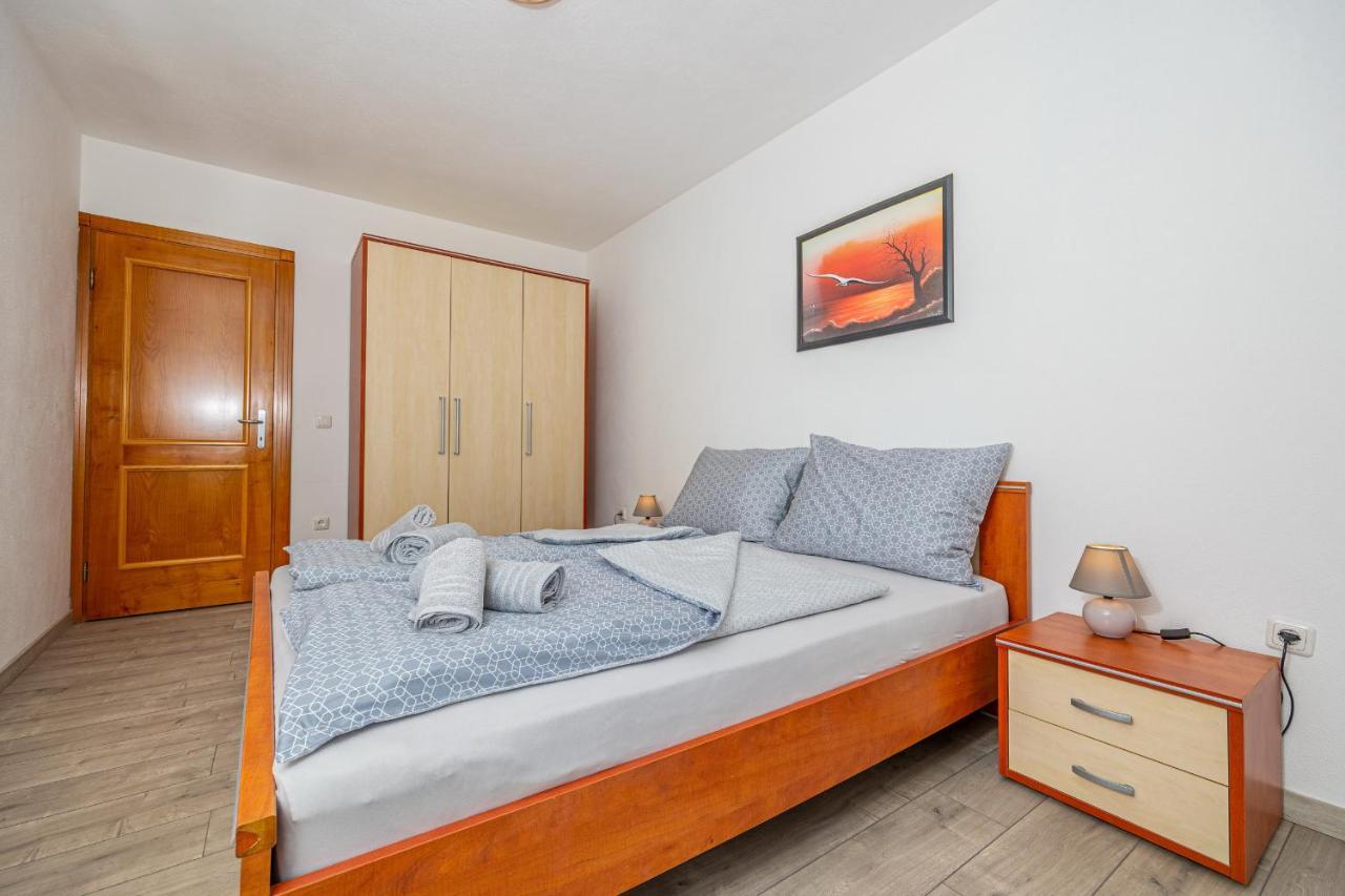 Apartments Lacic 2 Цриквениця Екстер'єр фото