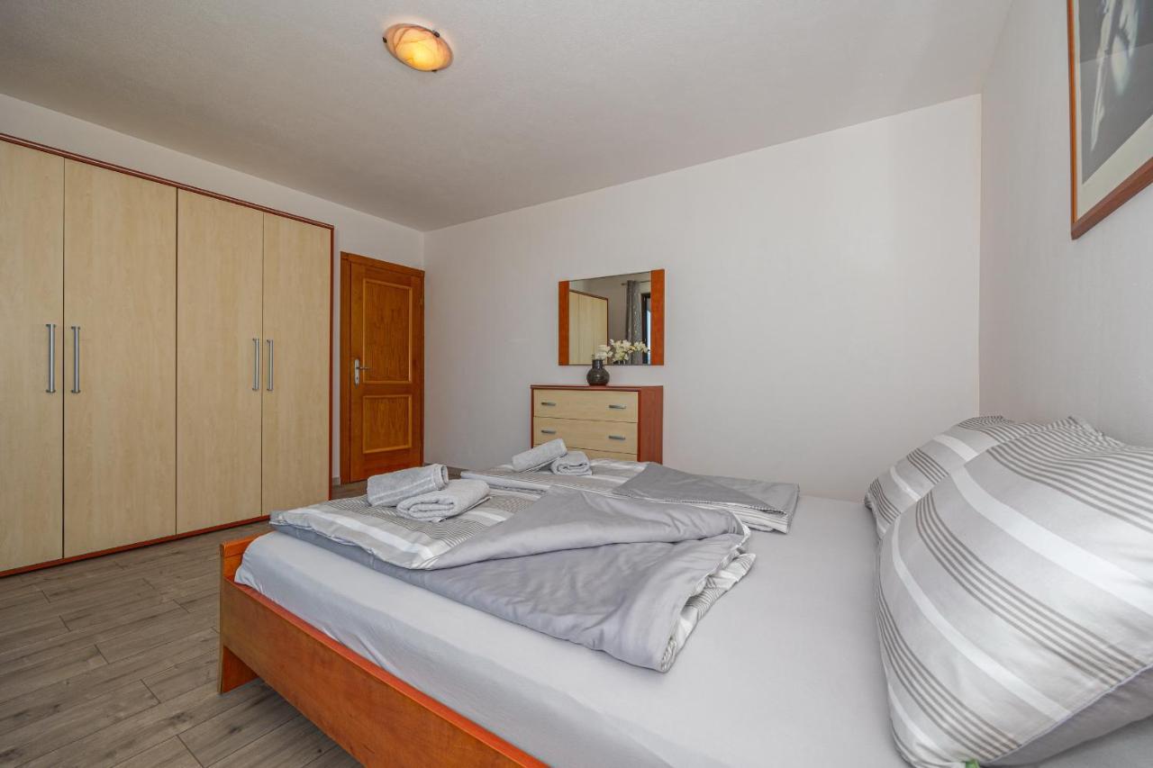 Apartments Lacic 2 Цриквениця Екстер'єр фото