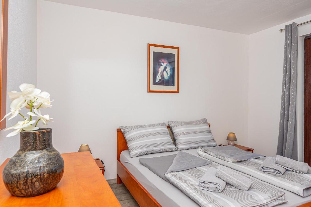 Apartments Lacic 2 Цриквениця Екстер'єр фото